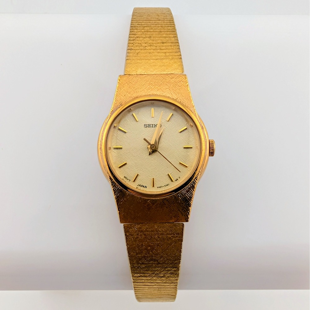 Vintage Seiko V401-1810 Gold Tone Textured Dial Dress Watch 20mm 6.25"